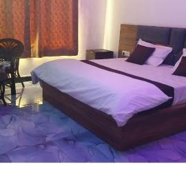 OYO Hotel Paradise, hôtel à Orchha