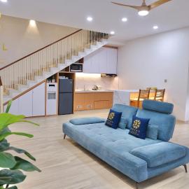 Royal House 4BR close to Grand Batam Mall, hotel in Nagoya