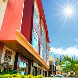 Hotel Herencia 625, hotel u gradu Locsin