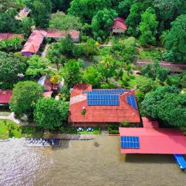Valverde Tortuguero Lodge, hotel en Tortuguero