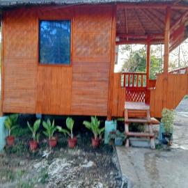 Lucia's Native House, hotell i Lalao