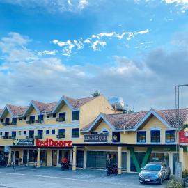 RedDoorz Plus at Balai Sofia Bed & Breakfast Batangas, hotel v destinácii Talisay