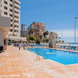 Port Europa, hotel Calpéban