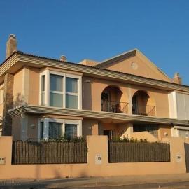 Villa Martina, hotel u gradu Kambrils