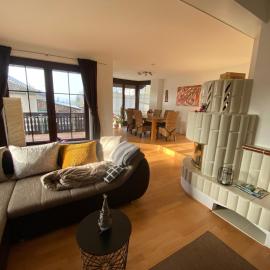 Haus mit Sauna, Garten und Pool