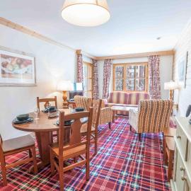 Arc 1950 - 2 bed ski-in ski-out with stunning views – hotel w mieście Arc 1950
