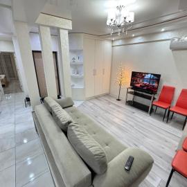 RentNow Apartments Family Large Apartament near Airport