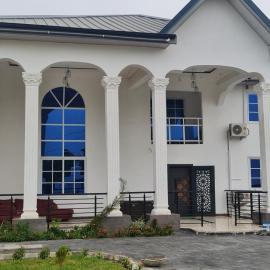 King George Lodge, hotel a Tema