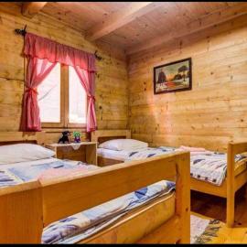 Eko apartments Drvljanik, hotel a Kaluđerac