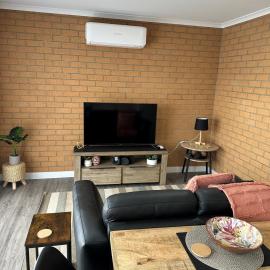 Lbarza Modern 1BR Apartment close to CBD
