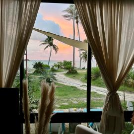 Mae Haad में, होटल 2BD beachfront house in Chaloclum