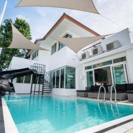 SeaBreeze Grand Pool Villa Pattaya