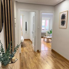 Rioja centro Ayuntamiento by Apartamentos Logrono