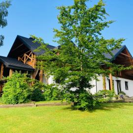 Modryna - Modrzewiowy Dom: Cisna şehrinde bir otel