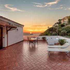 Casa Serena with sea view