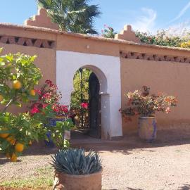 Kasbah Auberge Bassou, hotel en Nkob