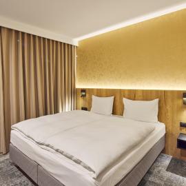 Hotel Na Półboru, מלון בשייראדז