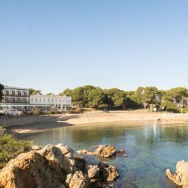 Hostal Empúries, hotel en L'Escala