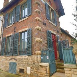 Le Chalet Saint-Vincent, Hotel in Seurre