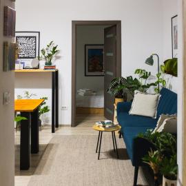 Ultra Central Minimal and Cozy Apartment, hotel i Bacău