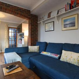 Air Maison - Farm Cottage - Hayling Island Home - Sleeps 6