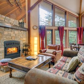 Ski & Golf: Cozy North Conway Mountain Cabin!