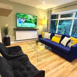 Bicester villa, 5Bedroom, Parking, WiFi, Garden, hotel a Bicester