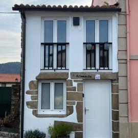 A Casiña do Rey Casita junto a la playa de Cabañas, hotel en Cabañas