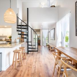 The Drifter - North Shore Loft - Relaxed Luxury, khách sạn ở Kahuku