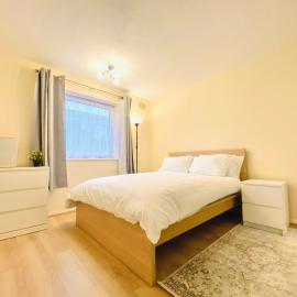 Modern two bedroom Apartment near Wembley stadium by Leda Homes, hotel Wembleyben
