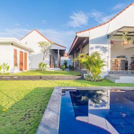 Kubu Kembar Guesthouse by Bukit Vista, hotel in Tumbak Bayuh