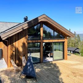 New modern cabin at Norefjell with sauna, Hotel in Noresund