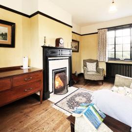 The Vintage House by The Suffolk Cottage Collection, hotel in Aldeburgh