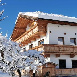 Appartements Höpfl, hotel in Westendorf