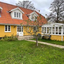 Seneberg - Rooms for rent, hotell i Snertinge
