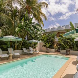 Maison Tropical, hotel in Flic-en-Flac