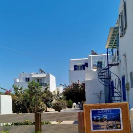 Sophi's L Studios & Apartments
