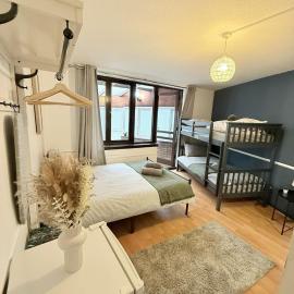Oak Guest Rooms