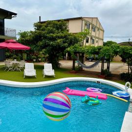 Apartamento con piscina, terraza y parking en las cercanías de Asunción, hotel a San Lorenzo
