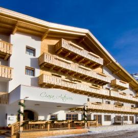 Family and Wellness Residence Ciasa Antersies, Hotel in St. Kassian