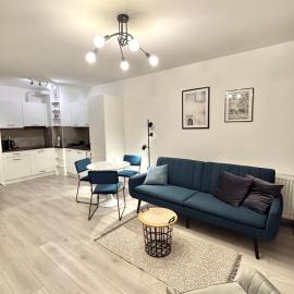 Apartament 8