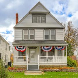 Walk to Beach: Home w/ Pool in Vermilion