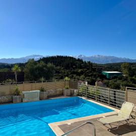 Aegean View Villa, 2-min Drive to Almyrida Beach, hotel in Almyrida