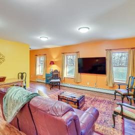 Near Historic Sites: Bright Hyde Park Guest Suite โรงแรมในไฮด์พาร์ค