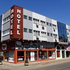 Hotel Meneghetti Rio Branco, hotel v destinaci Rio do Sul