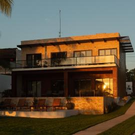 Casa Xchel - Lujo frente a la Bahía piscina jacuzzi y deck, хотел в Calderitas