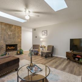 AT&T, Globe Life, Six Flags - Updated Comfy Home