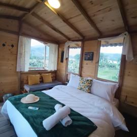 Glamping Entre Nopales - Sáchica cerca a Villa de Leyva, хотел в Сачика