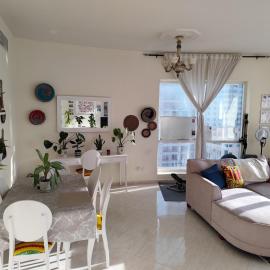 Home stay - ONLY FOR LADIES -ممنوع دخول الرجال, готель у Шарджі