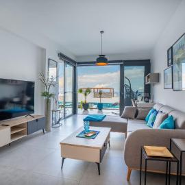 Lighthouse Family Apartment with Private Pool